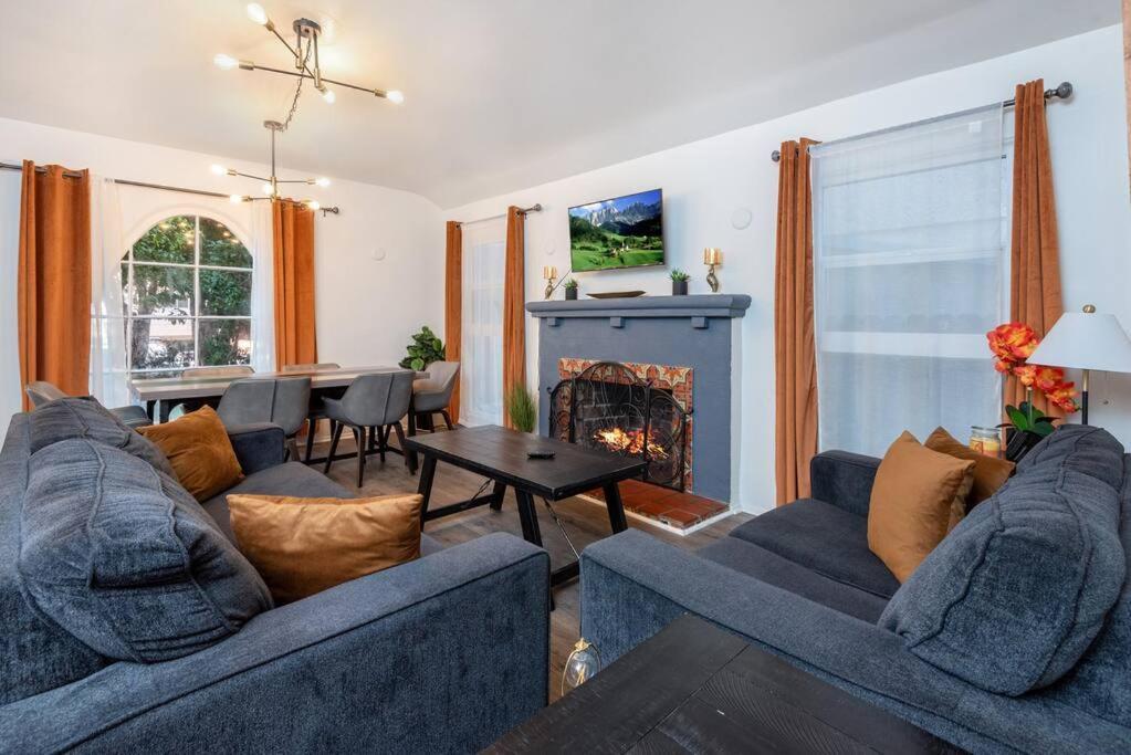Appartamento Chic And Spacious 3br Gem In La Los Angeles
